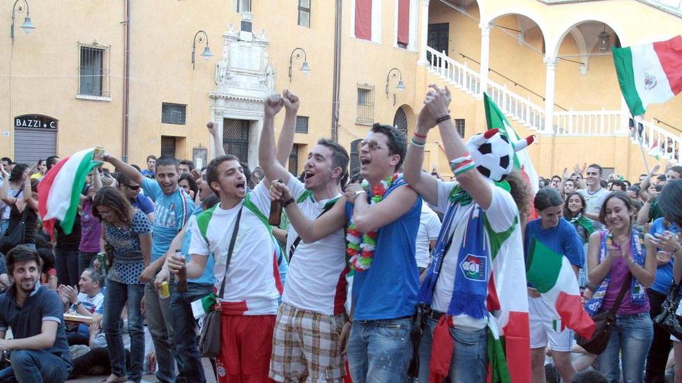 Inizia il Mondiale di calcio Ecco i ritrovi in centro storico