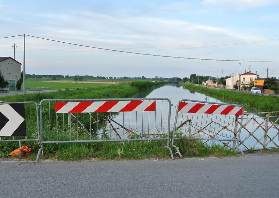 «Riaprite il ponte, così siamo isolati» 