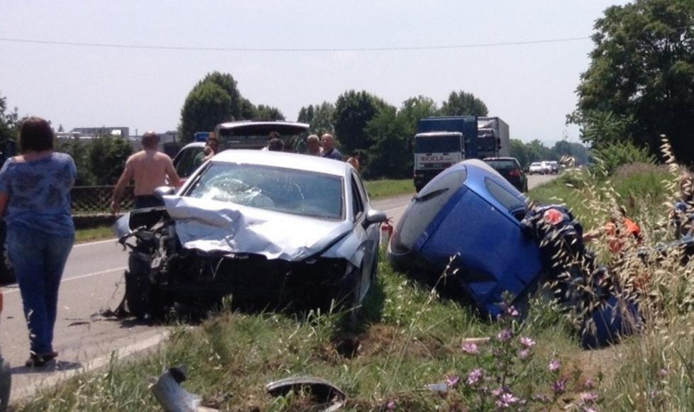 Scontro tra due auto a San Biagio, una donna all’ospedale