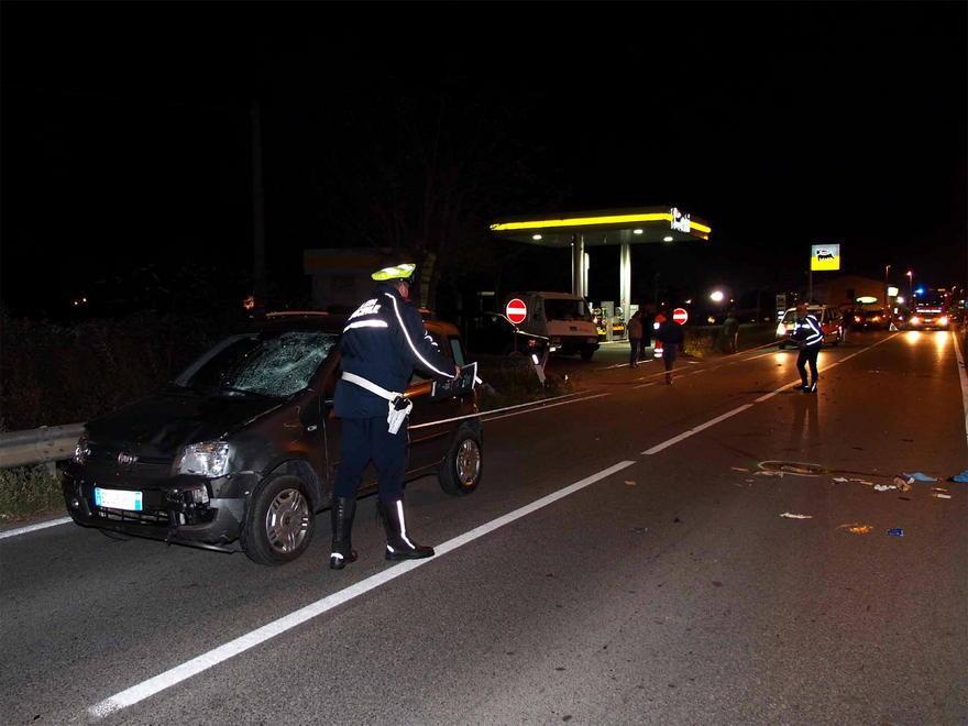 Incidenti stradali: schianto con Tir forse dopo malore, muore 