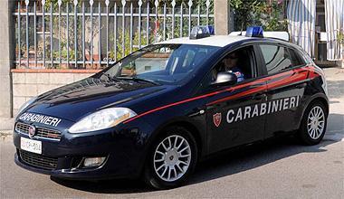 Ubriaco picchia la convivente e minaccia i carabinieri, arrestato 