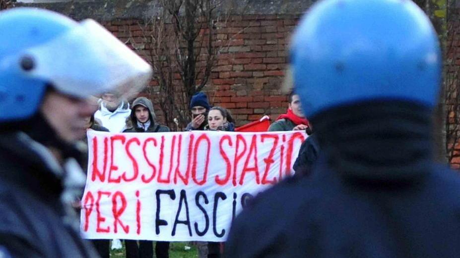 Arriva l’estrema destra, paura di scontri