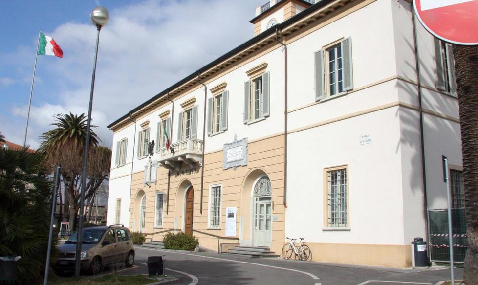 Massarosa proroga la Tari, non la Tasi