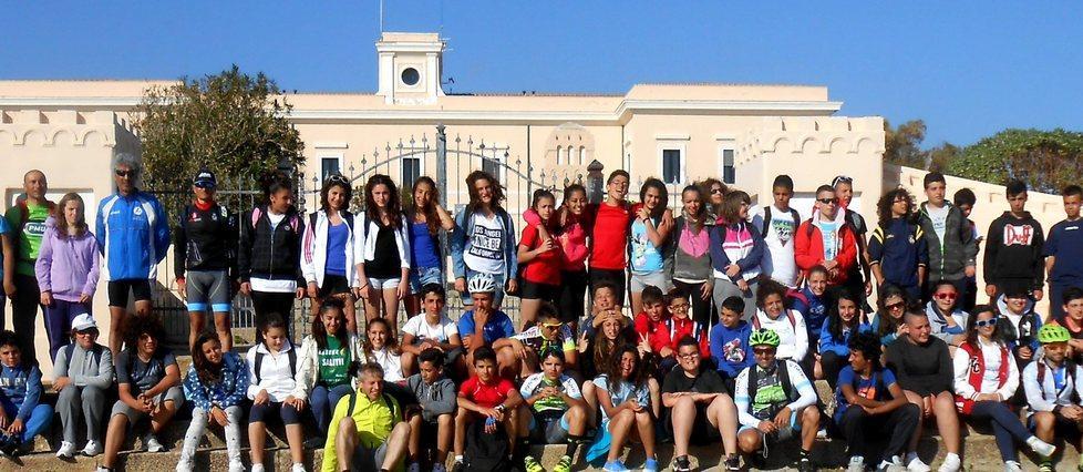 Alunni e ciclisti, la scuola si muove in bici