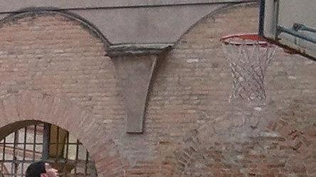 Scatta la 12 ore di basket: +2 per i giovani