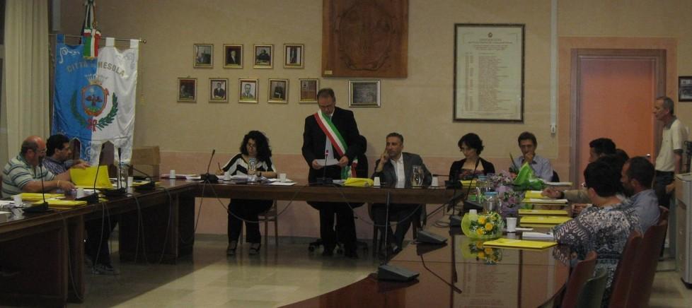 Prima il fair play, poi è già lite sulle consulenze 