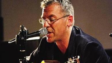 Al mare la calda voce di Ghielmetti per una serata d’autore