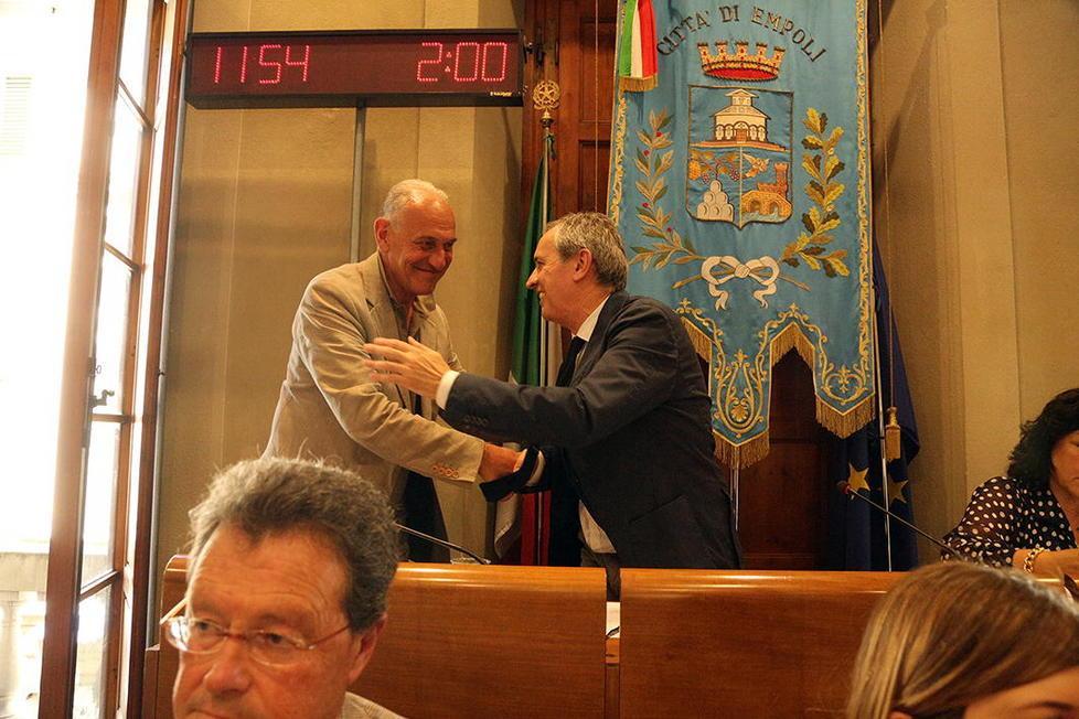 Empoli, insediato il consiglio Il sindaco si commuove 