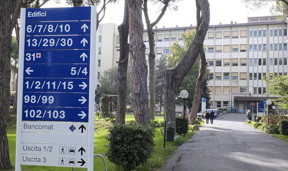 Scontro in scooter, rischia la paralisi 