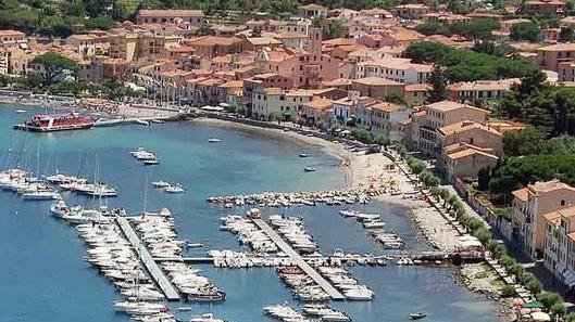 Alaggio consentito dalle 10 alle 18