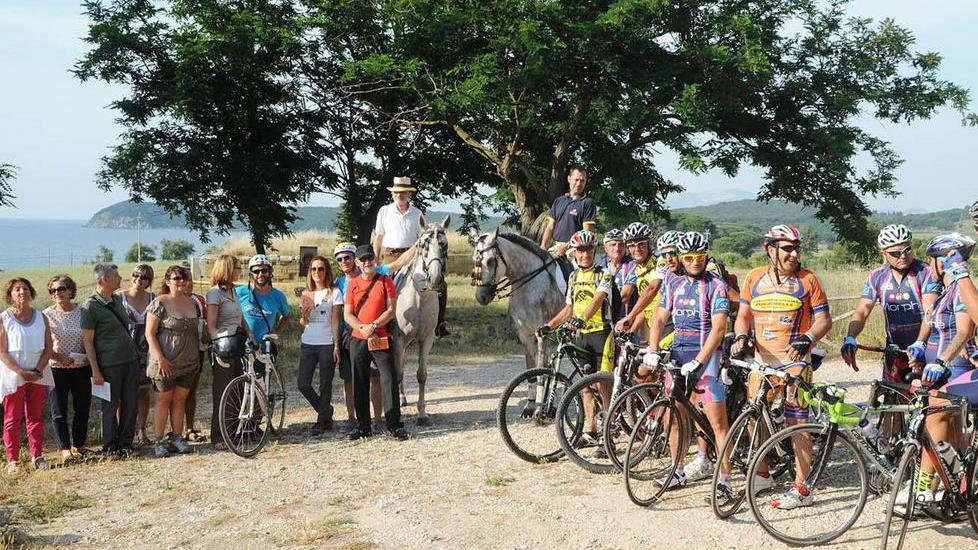 A cavallo nel parco, il Giro d’Italia non è solo in bici