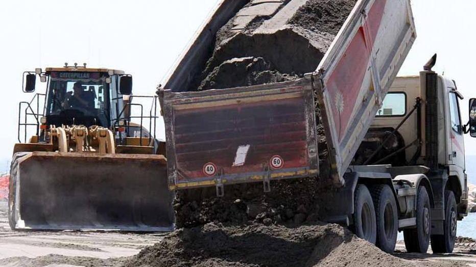 Bloccati i camion del ripascimento