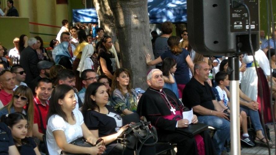 Un viaggio lungo 100 anni sempre insieme ai bambini