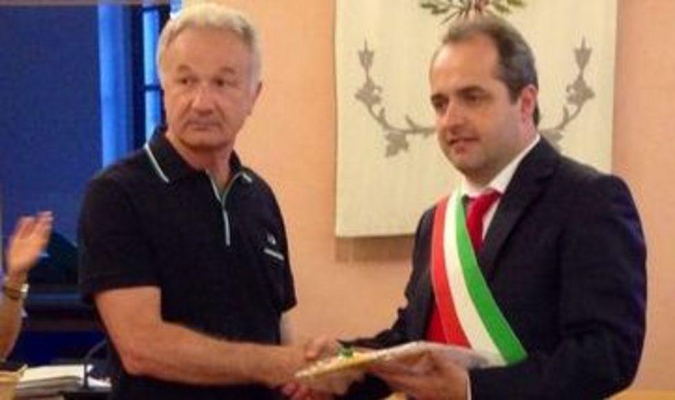 Un premio a due cittadini per i meriti sul lavoro 