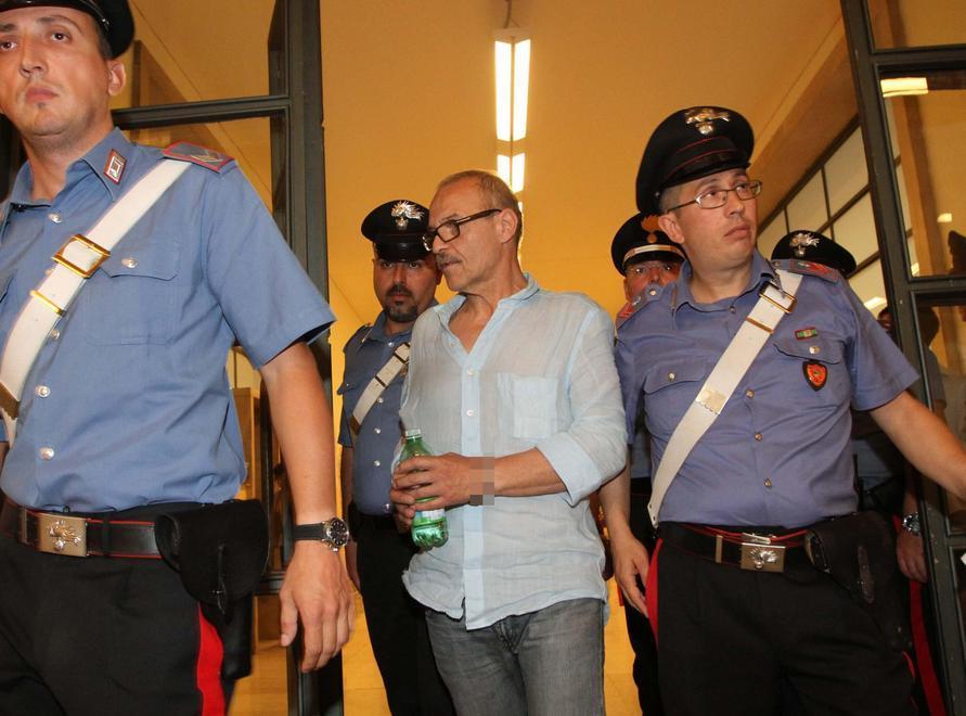 Renato Vallanzasca ritorna in carcere per furto di mutande 