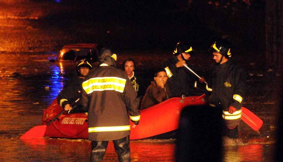 Violento temporale a Massa: allagamenti e momenti di paura 