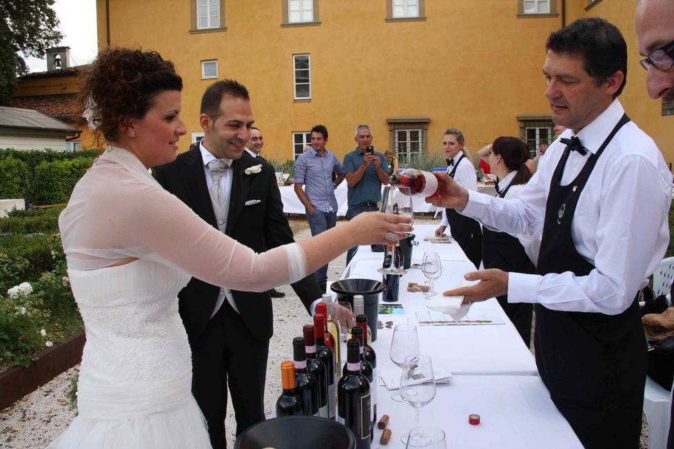 Prato, Di Vini Profumi parte con il botto 
