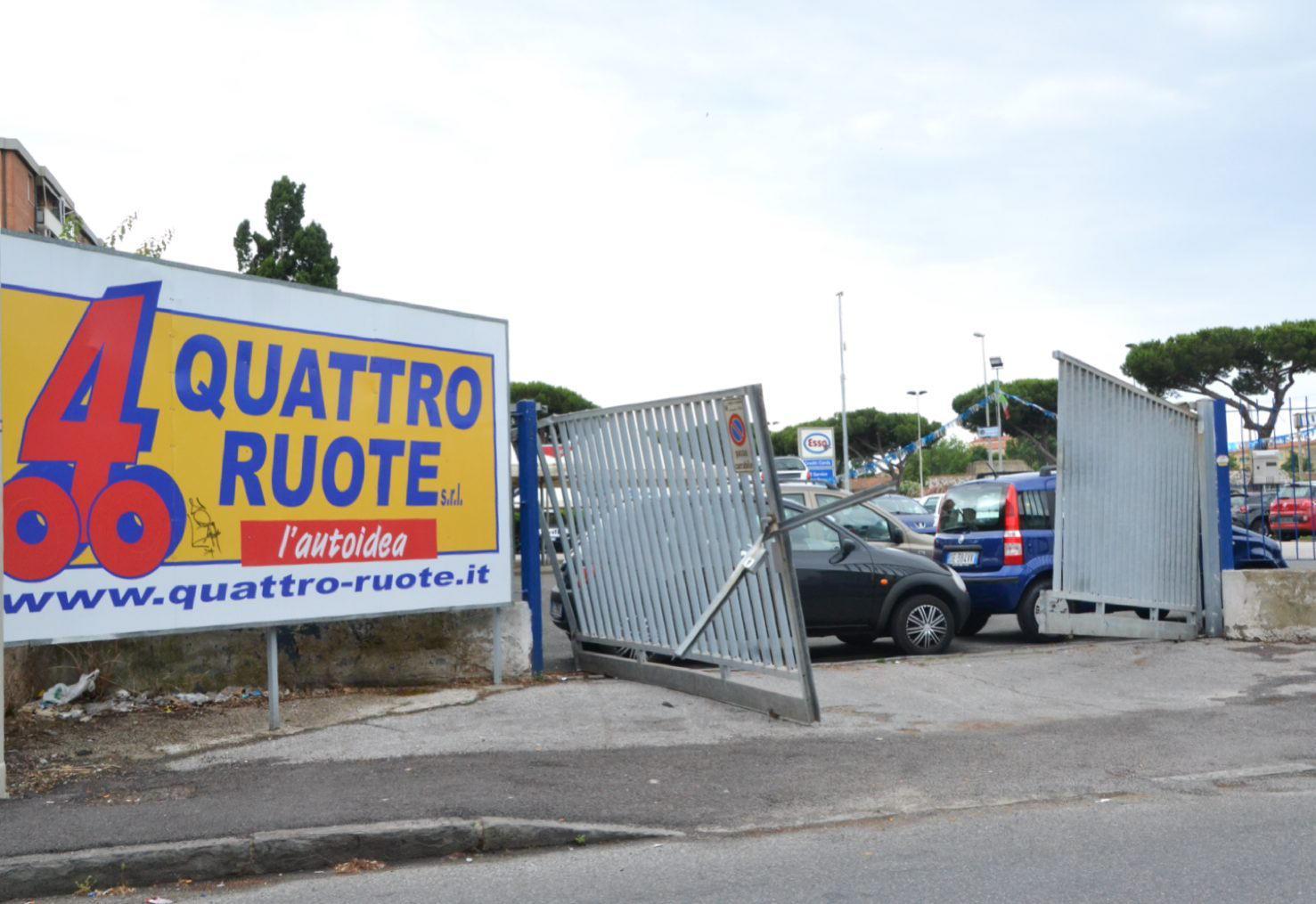 Rubano tre auto durante la partita dei Mondiali dell'Italia