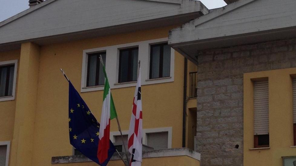 Restituita a Oliena la bandiera italiana