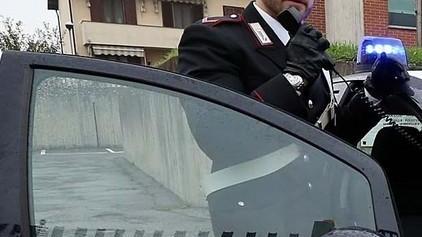 Aggredita e rapinata mentre paga la polizza