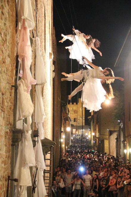 Mercantia resta anche a palazzo Stiozzi Ridolfi 