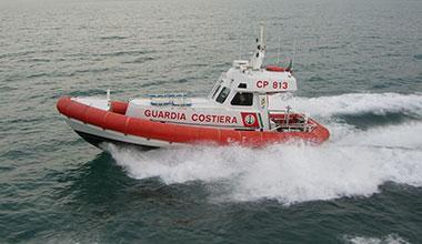 Quattro ragazzi in difficoltà in mezzo al mare, salvati 