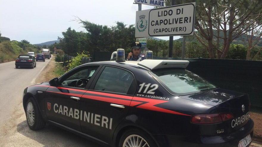 “Guerra del cocco”, i carabinieri arrestano cinque venditori ambulanti