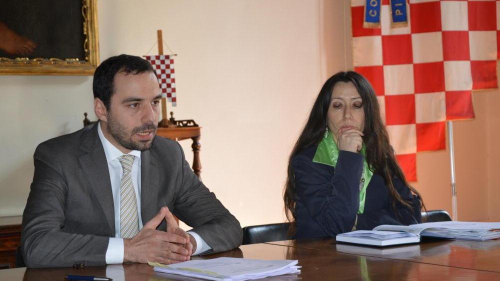 Un disavanzo di 2,1 milioni per il bilancio del Comune