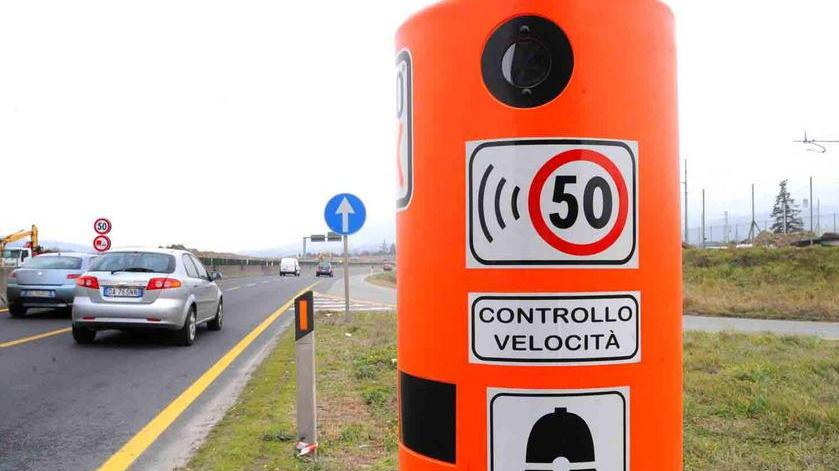 Velo ok, il Comune cerca la ditta per installarli