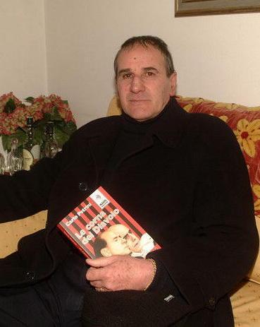 In nome di Carlo: dopo i libri lo spettacolo
