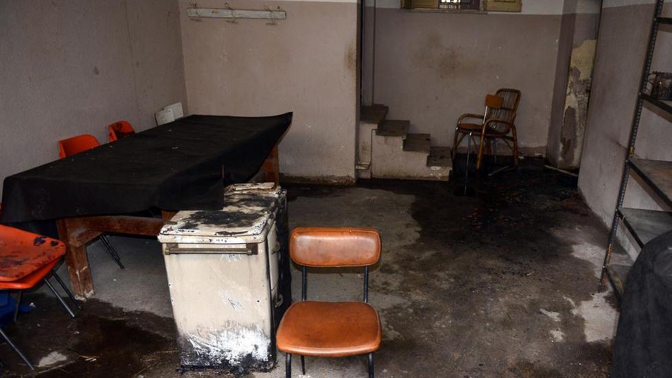 Rogo doloso in casa abbandonata