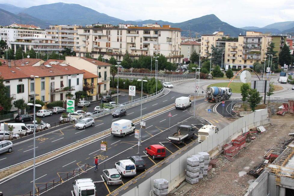 «Cento posti auto in meno per residenti e commercianti» 