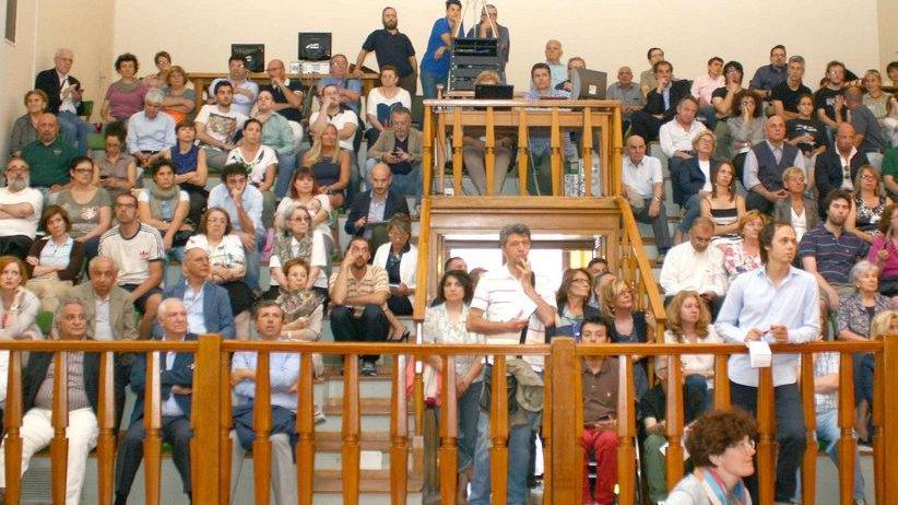 Calò: «Mi riduco la paga del 15%»