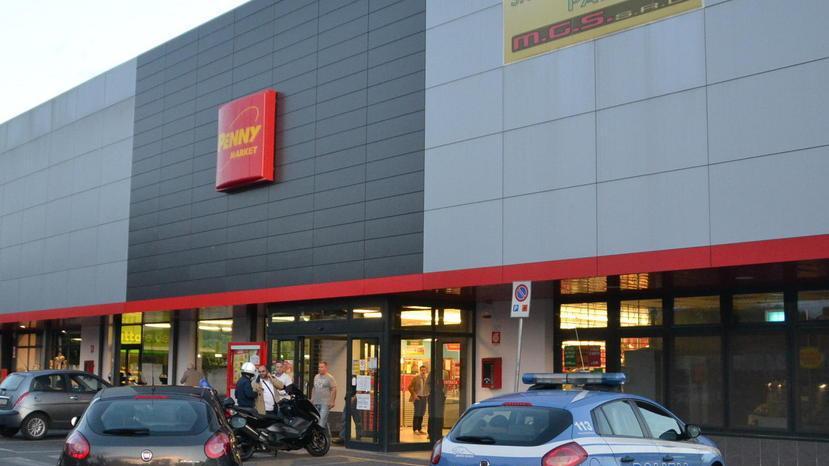 Denunciato per il furto di una scatoletta di tonno