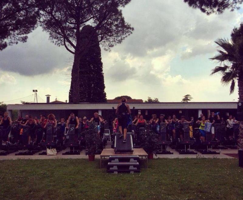 Sport, musica e sudore a Cenaia con il super tapis roulant