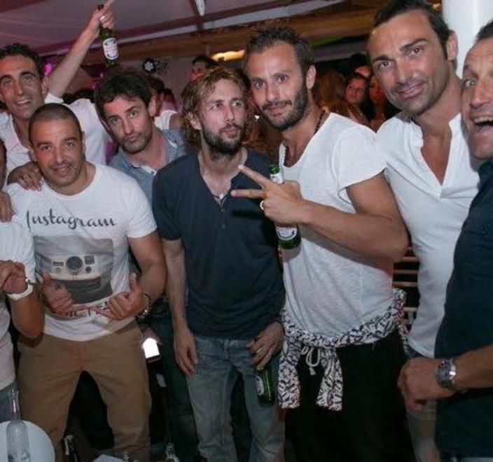 Gilardino & C. brindano al Twiga 