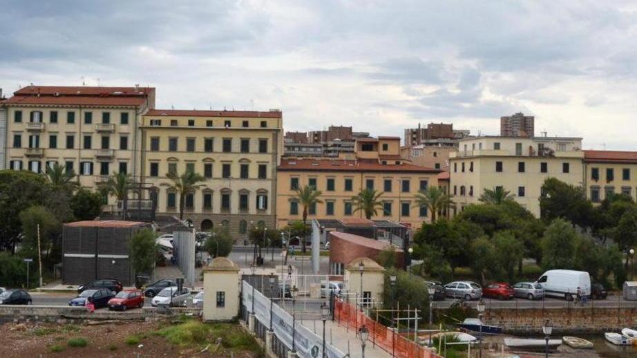 Rinasce il ponte, ma senza acqua