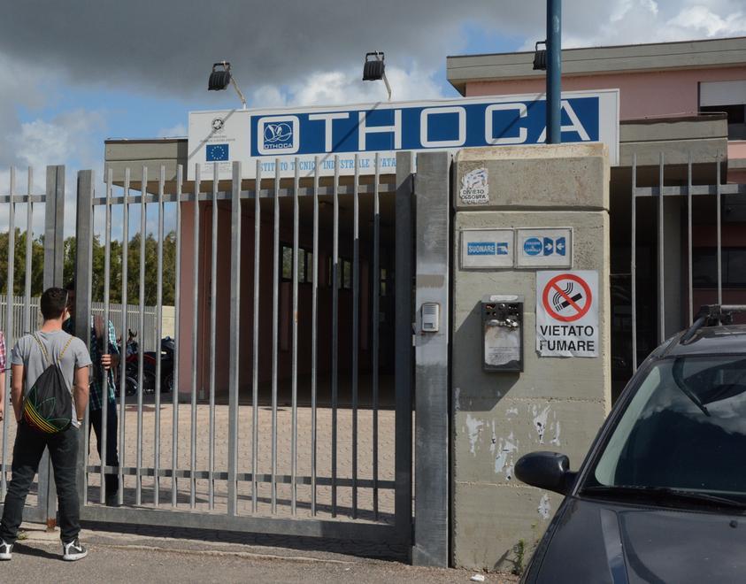 Scuola, ragazzi, istituzioni: il confronto dopo lo choc 