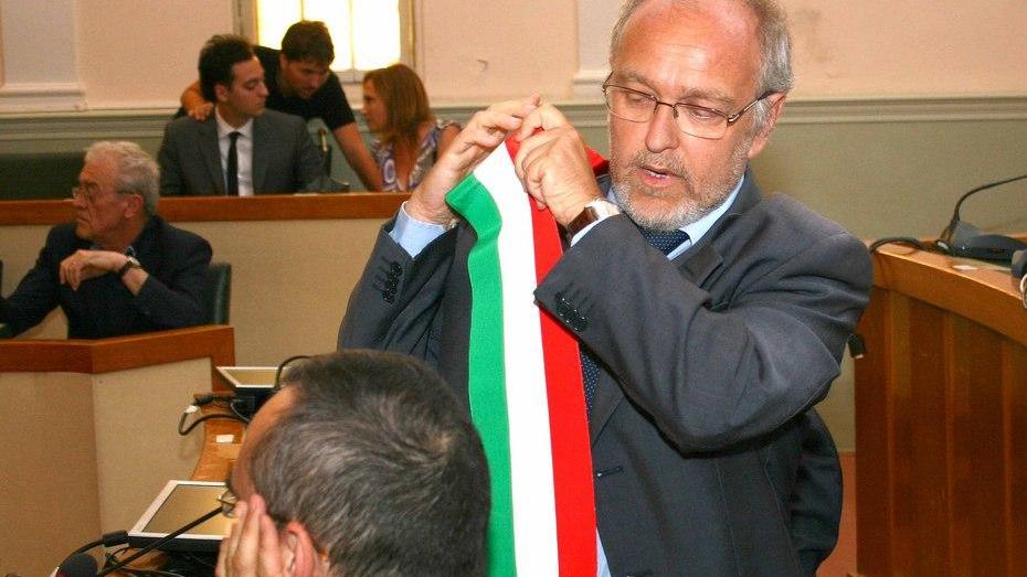 E il pubblico si spella le mani