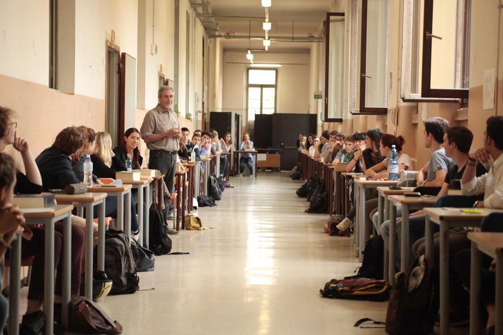 Maturità: primo scritto per tredicimila studenti in Sardegna 