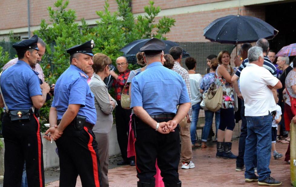 Caos all’asilo per la recita: arrivano i carabinieri 