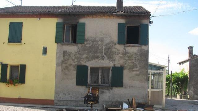 Incendio in un’abitazione Tre intossicati