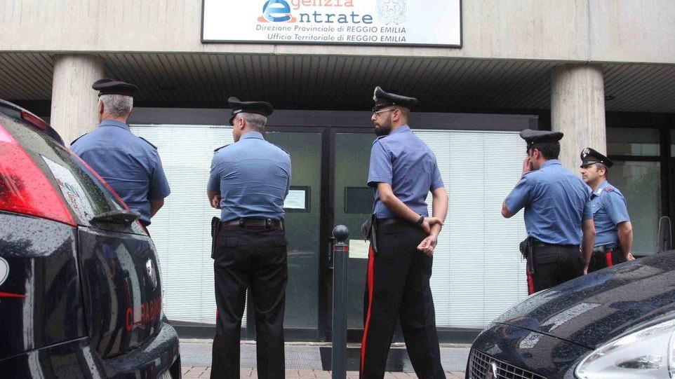 FISCO E TANGENTI Nell'inchiesta spunta anche un carabiniere