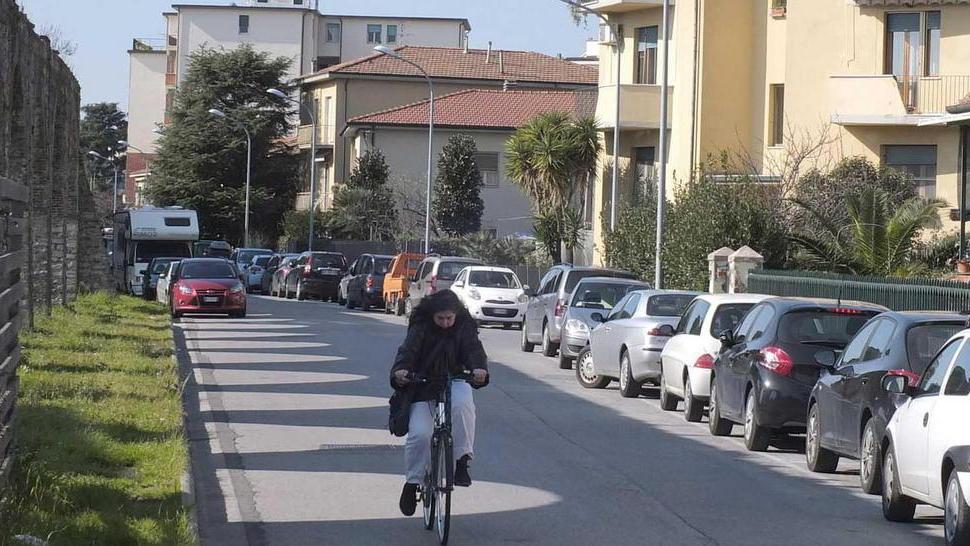 Sia a Don Bosco che a Pratale in arrivo stalli a pagamento