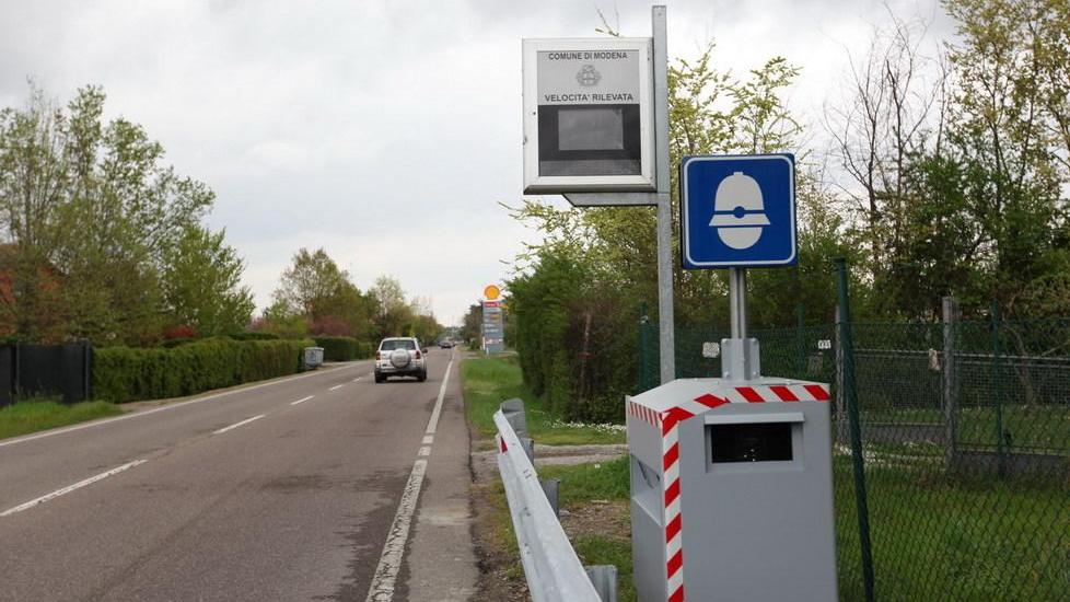 Autovelox “sperimentale”, niente multe