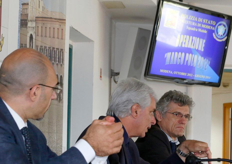 La polizia smantella banda di spacciatori