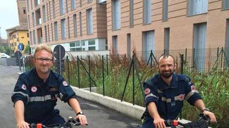 Adesso i soccorritori della Croce Rossa arrivano in bicicletta