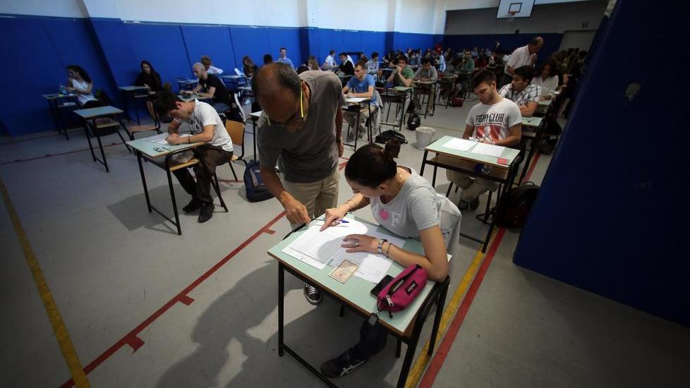 Maturità, seconda prova: calcolo integrale allo Scientifico, Luciano al Classico