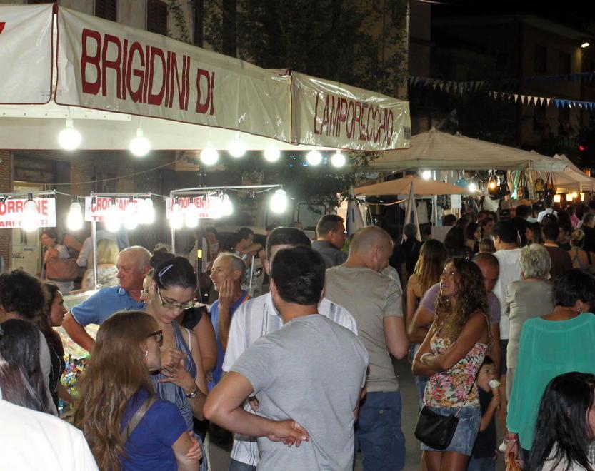 Lamporecchio celebra il brigidino con la sua Notte bianca 
