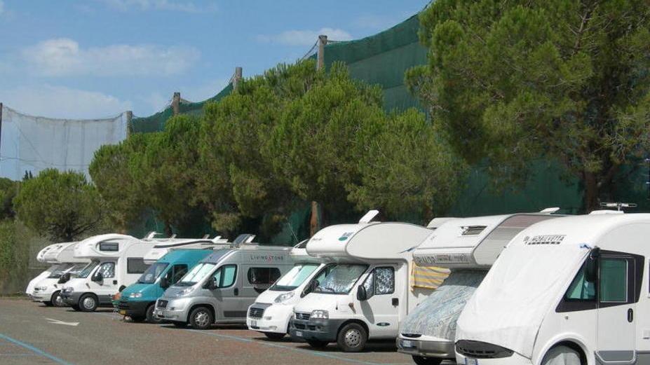 Turismo a quattro ruote, l’area di sosta non piace